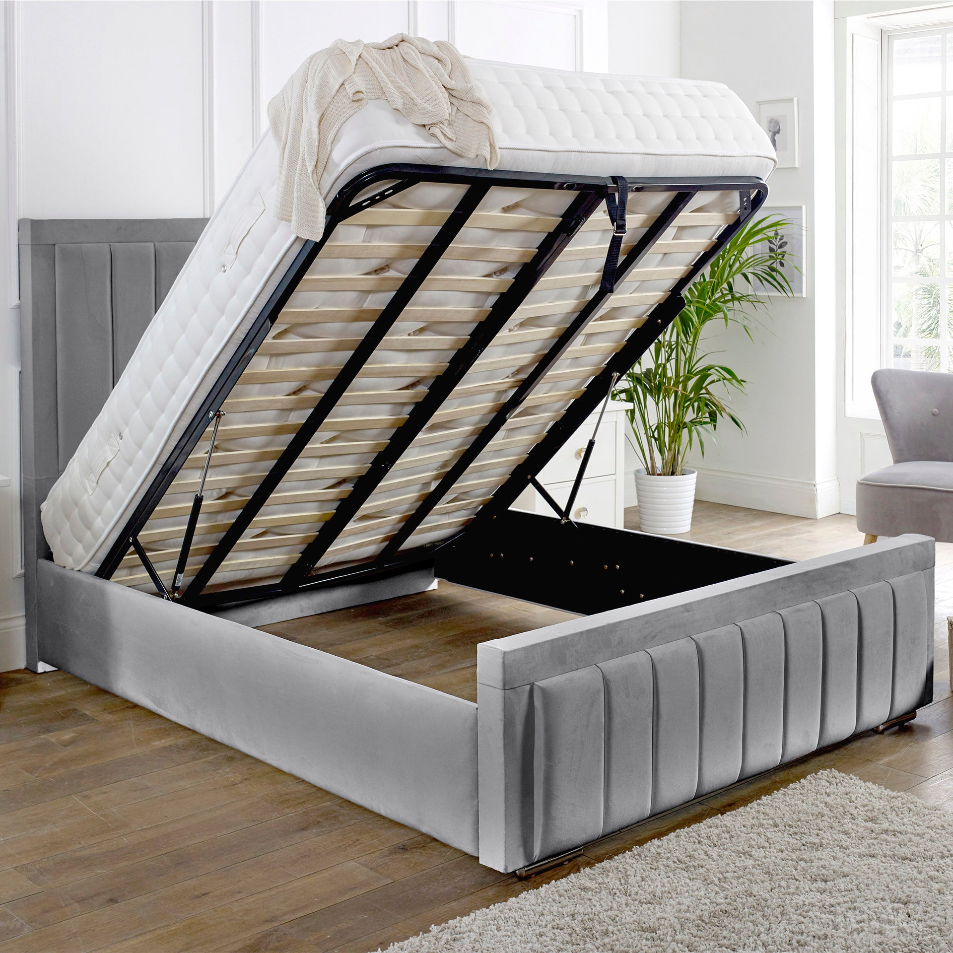 Grusela Ottoman Bed in Ligh grey, Dark Grey or Cream